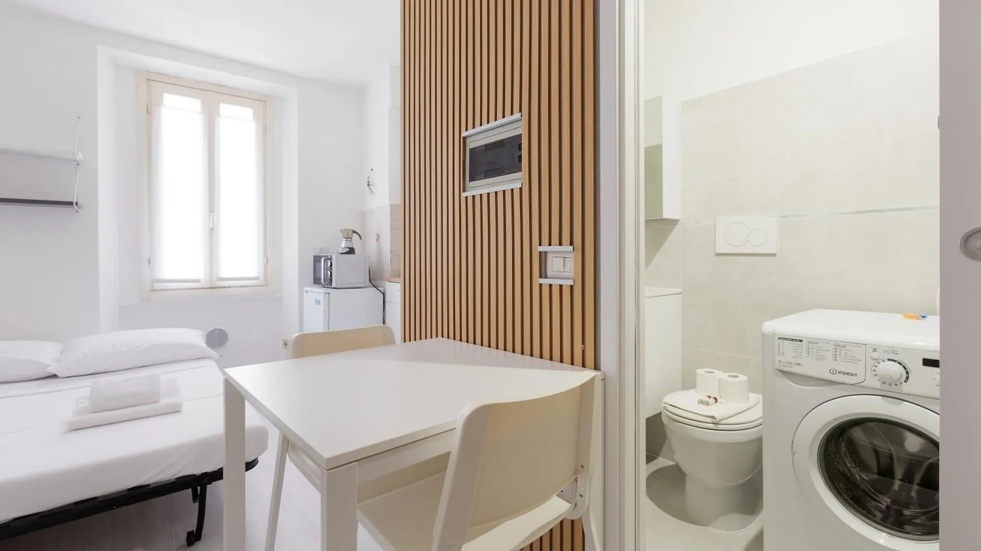Cosy Studio -M3 Yellow Line Affori Fn Milaan 0*,  Italië